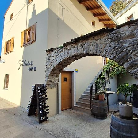 Fine Rooms Vipava Exterior foto